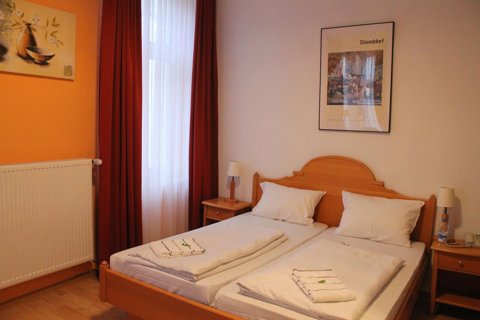 Hotel Weidenhof Düsseldorf Zewnętrze zdjęcie