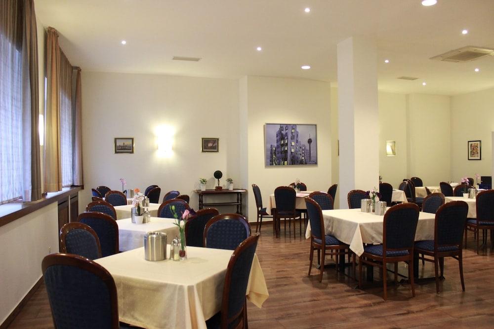 Hotel Weidenhof Düsseldorf Zewnętrze zdjęcie