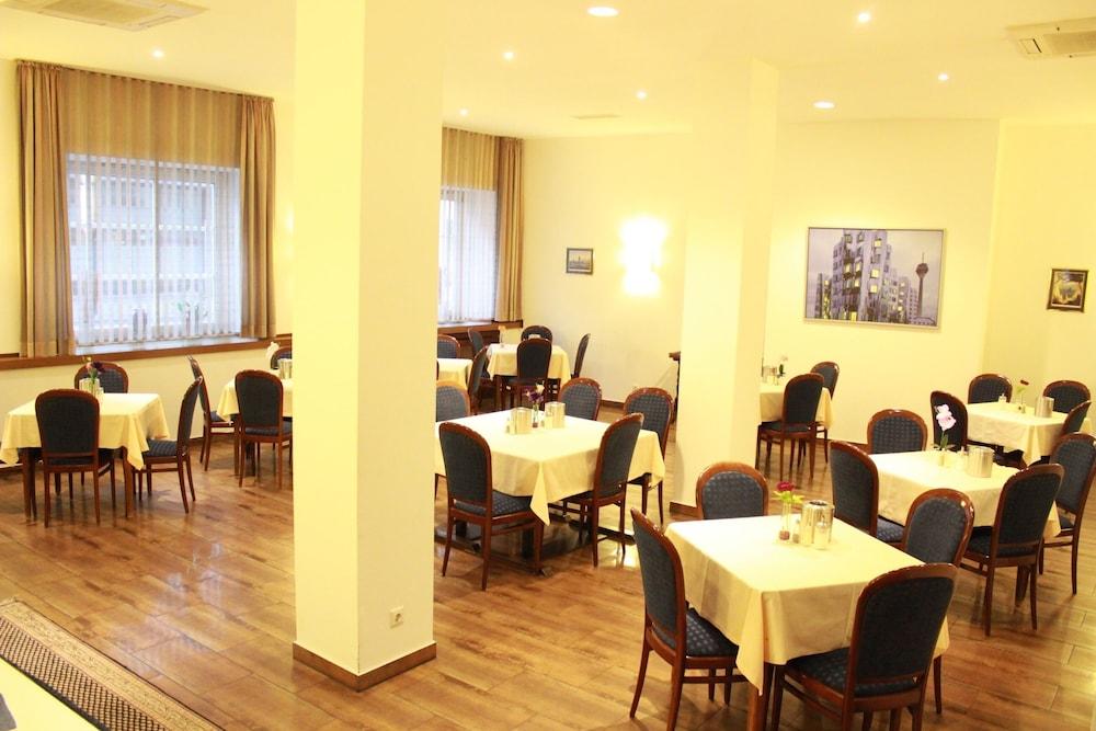 Hotel Weidenhof Düsseldorf Zewnętrze zdjęcie